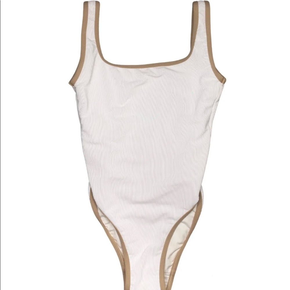 NWT: LainSnow - Ocean Isle Women's One Piece - White - Size Large
